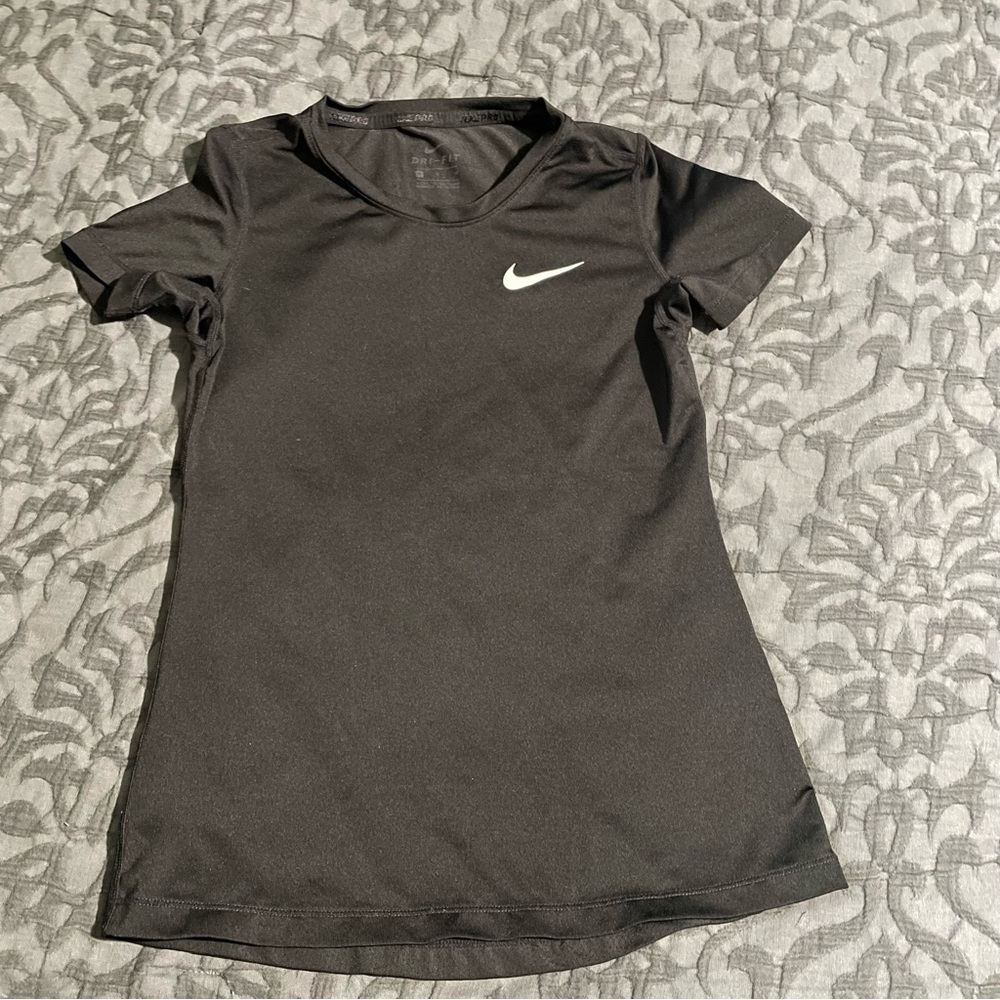 Like New Girls Nike Tshirt